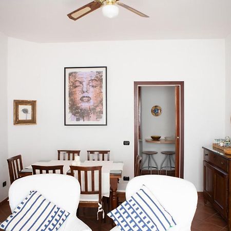 B&B Casa Di Claudia มารีนาดีคาร์รารา ภายนอก รูปภาพ